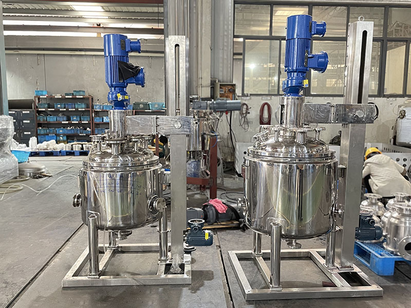 不銹鋼儲(chǔ)罐的材質(zhì)如何選擇，304和316有什么區(qū)別？